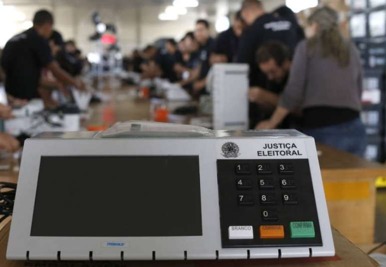 Quem não votar no 1º turno pode votar no 2º? Entenda o que diz a lei