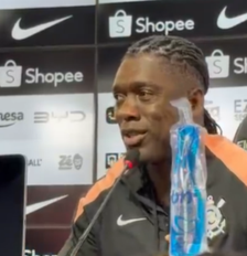 Clarence Seedorf foi oficializado como treinador do Corinthians Foto: Gabriel Gatto/Terra