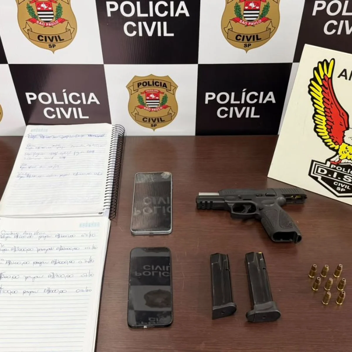 "Tubarão", suspeito de financiar tráfico com agiotagem, é preso com pistola