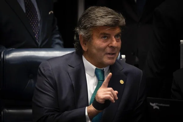 AGU pede a Fux que mantenha proibição das bets e ouça PGR antes de decisão