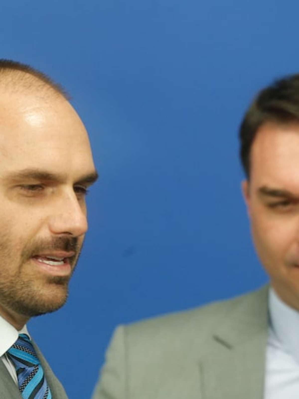 O que disse Eduardo Bolsonaro que gerou apreensão de passaporte de Flávio