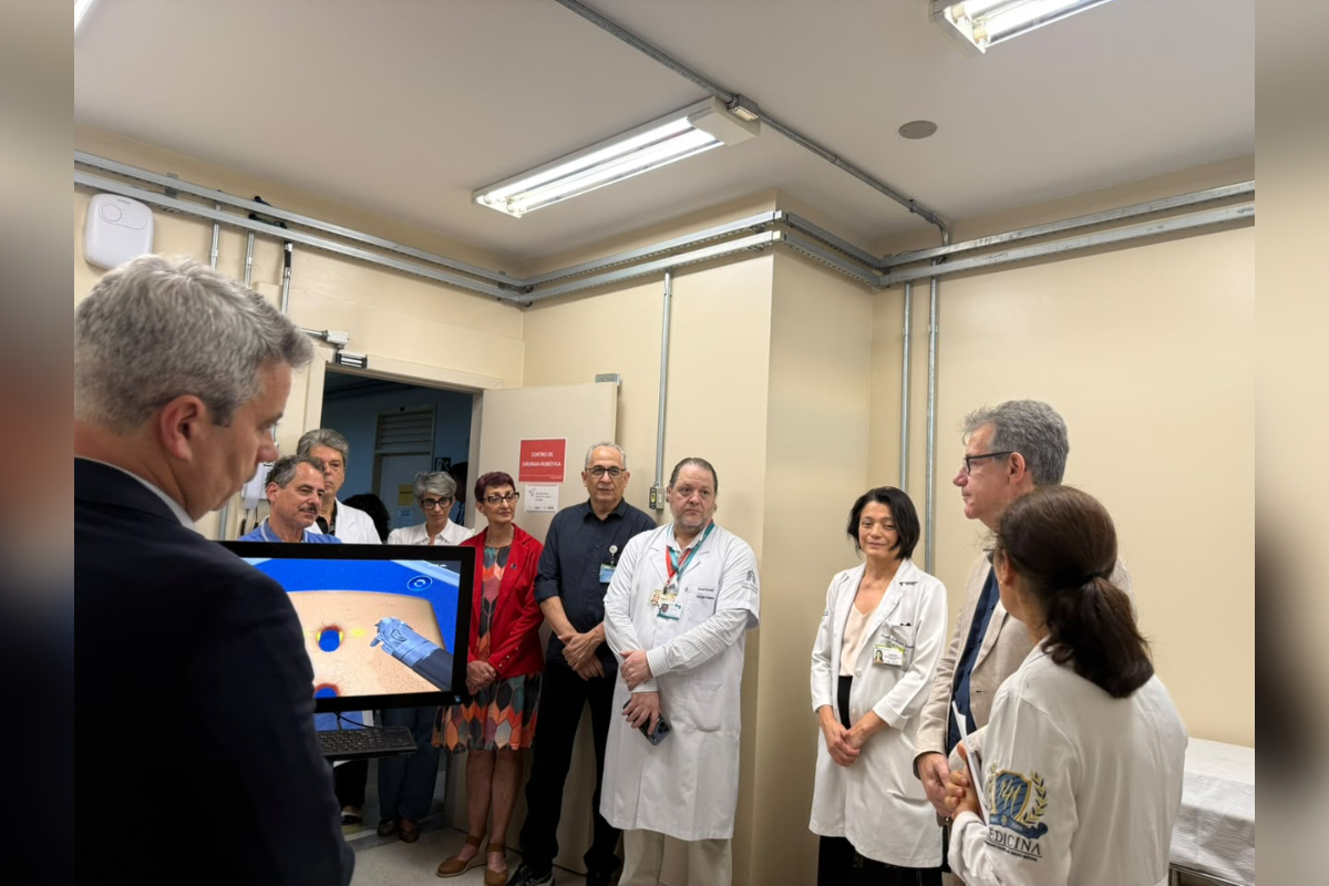 cirurgia robótica UFMG Hospital das Clínicas