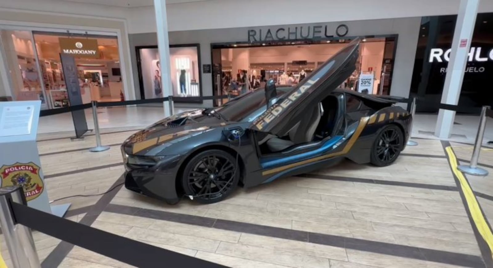BMW i8 chegou a ser usada pela Polícia Federal do Tocantins Reprodução/X @dannlelis – 30.03.2024